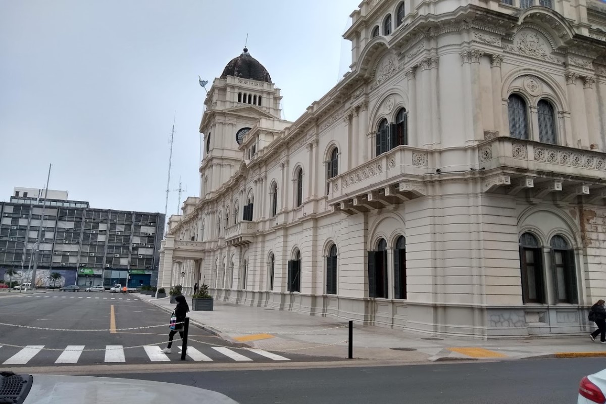 Imagen de noticia El Gobierno de Entre Ríos convocó a estatales y docentes para iniciar las paritarias 2026