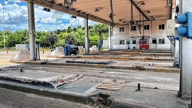 Demolieron las cabinas del peaje de Yeruá en ruta 14