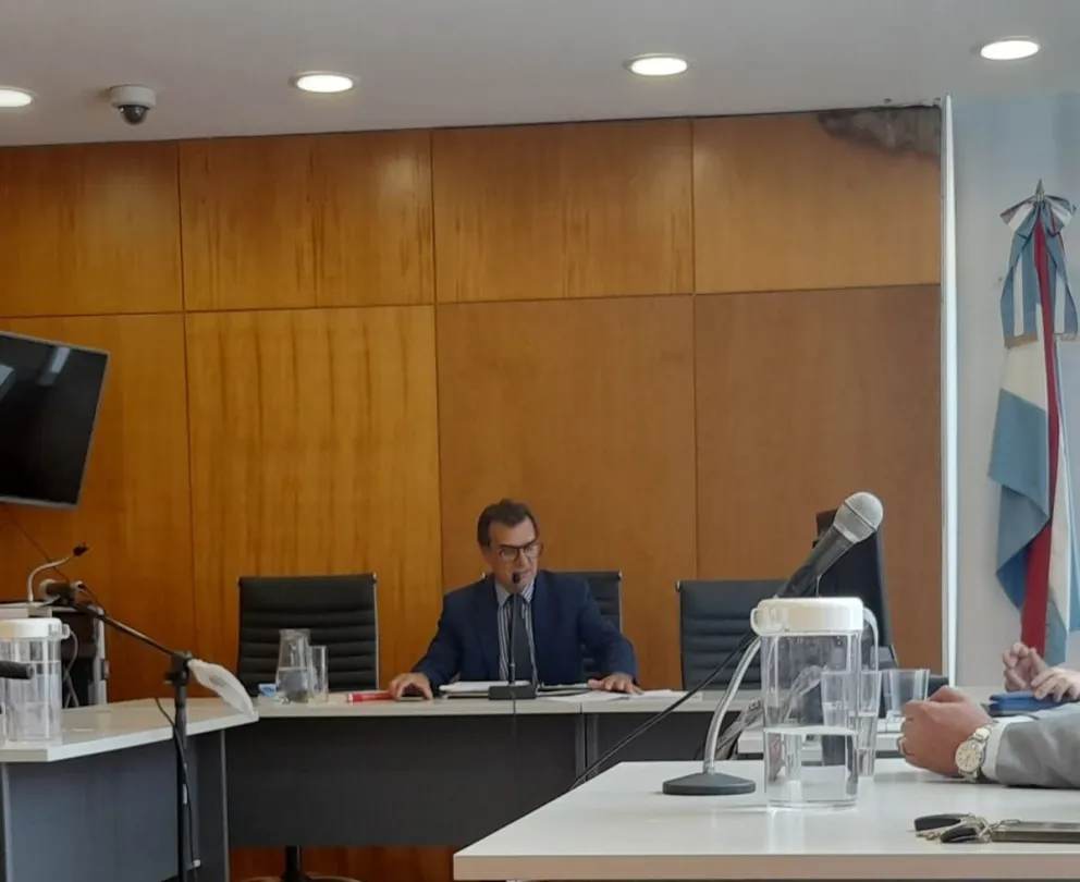 Hacen lugar a pedido de la querella y prorrogan el arresto domiciliario de un menor sospechado de un crimen