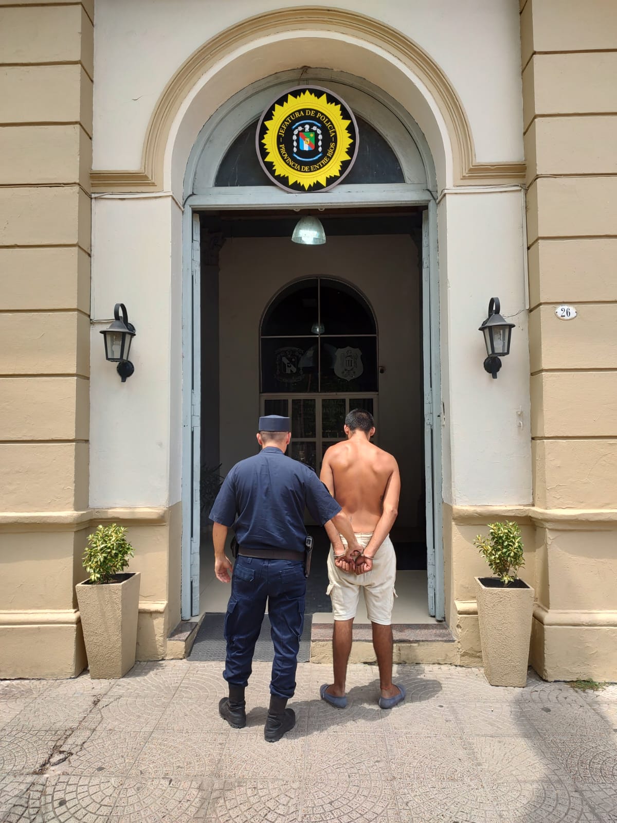 Imagen de noticia Un joven fue detenido tras ingresar por la fuerza a una vivienda