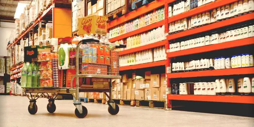 La inflación mayorista saltó 2,4% en diciembre, empujada por combustibles y alimentos