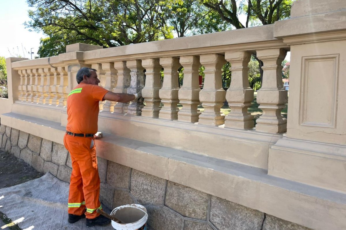 Avanzan los trabajos finales de puesta en valor en la plaza Almeida