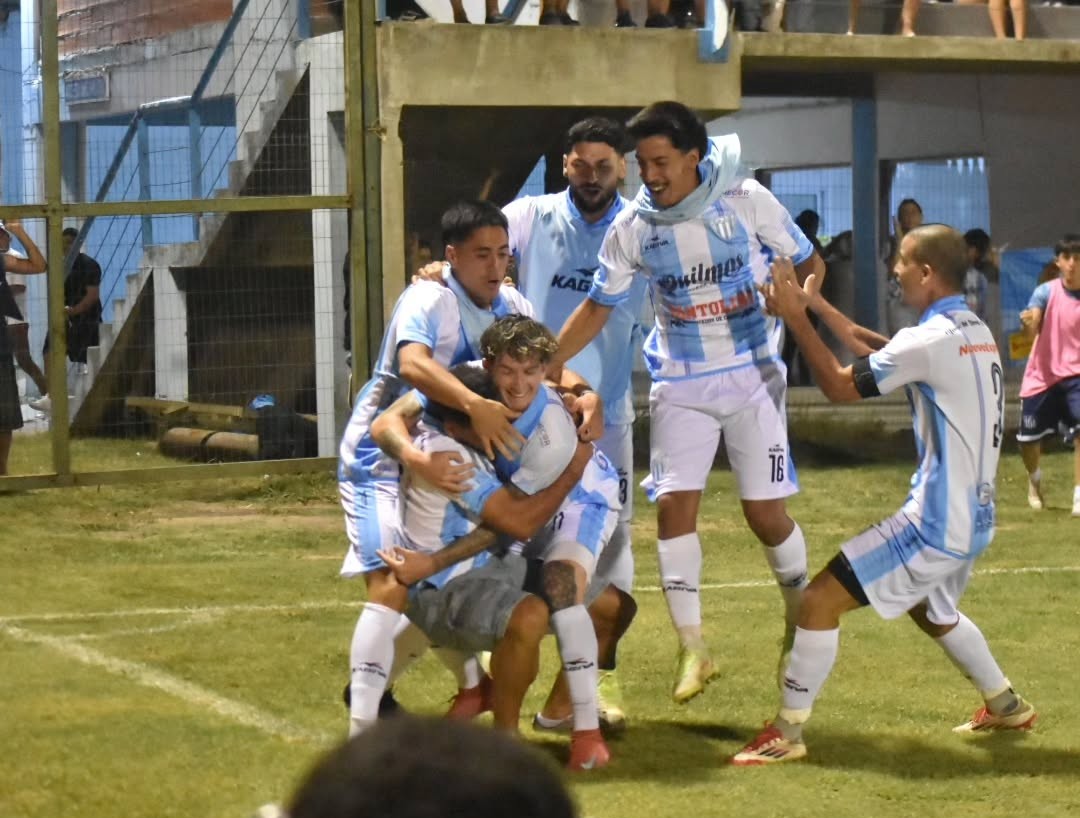 Juventud Unida ganó con autoridad y dio un paso clave hacia la final regional