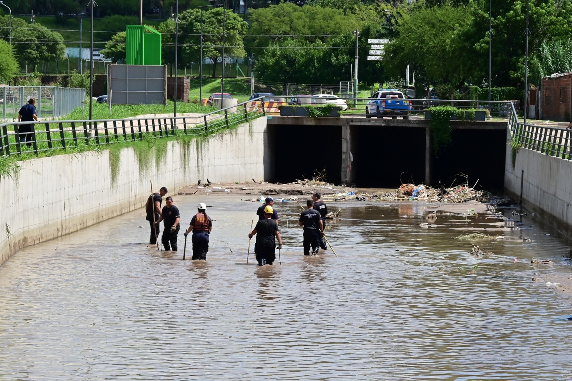 Imagen de noticia Amplio despliegue de la Policía de Entre Ríos permitió el hallazgo de las dos personas buscadas en Paraná