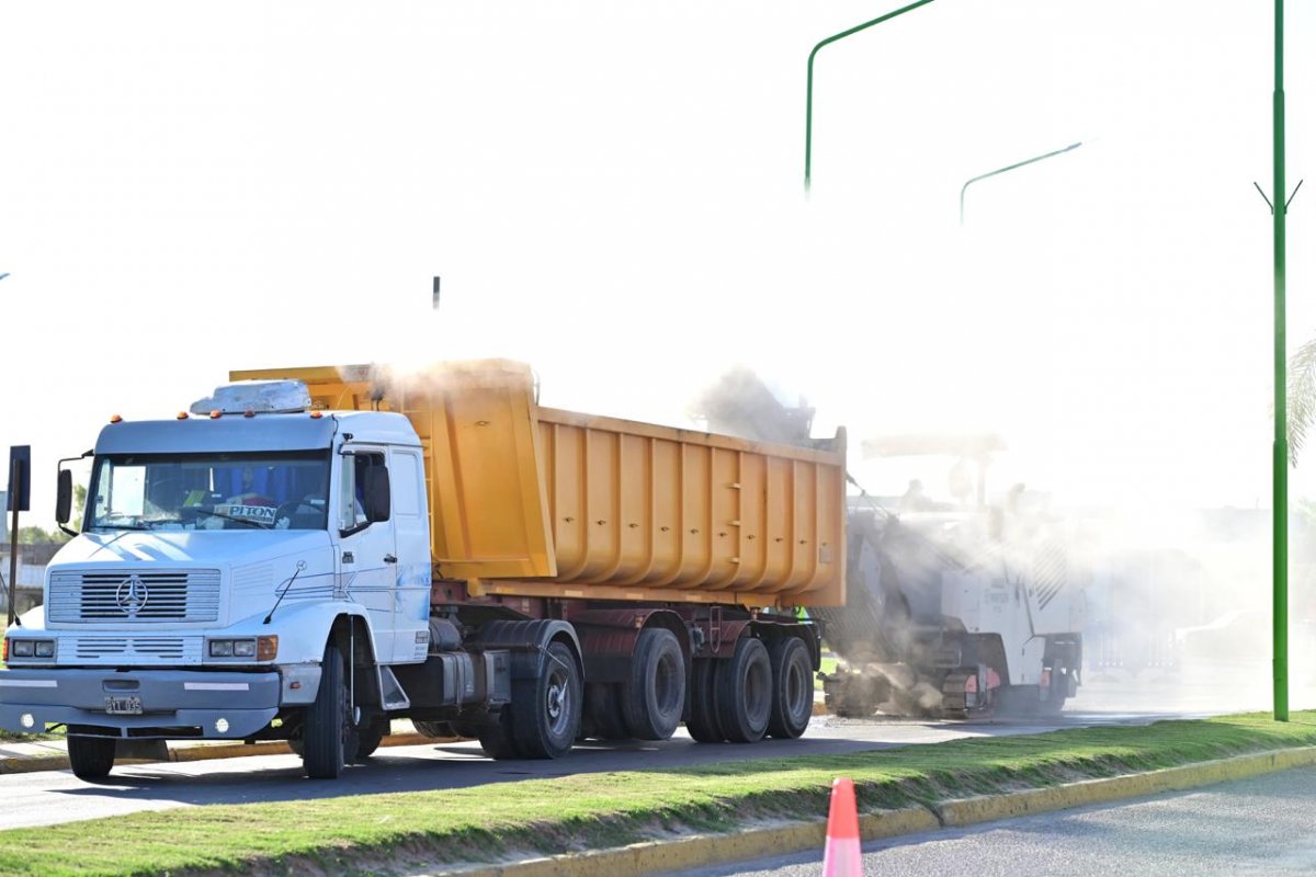 Imagen de noticia El intendente Davico supervisó el comienzo de la reconstrucción del boulevard Pedro Jurado