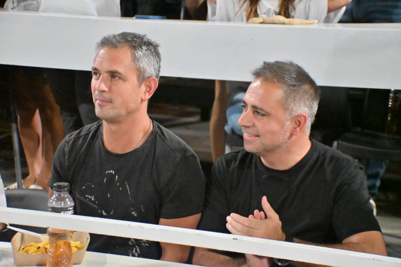 Imagen de noticia Martín Menem visitó por primera vez el Carnaval del País: Davico explicó la ausencia de Frigerio