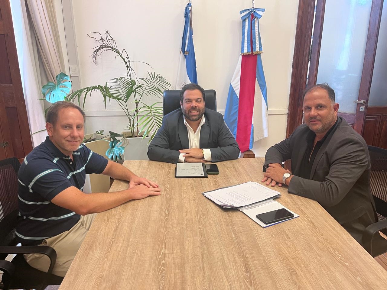 Imagen de noticia Fiorotto se reunió con Troncoso y adelantó proyectos para mejorar infraestructura y seguridad en Pueblo Belgrano