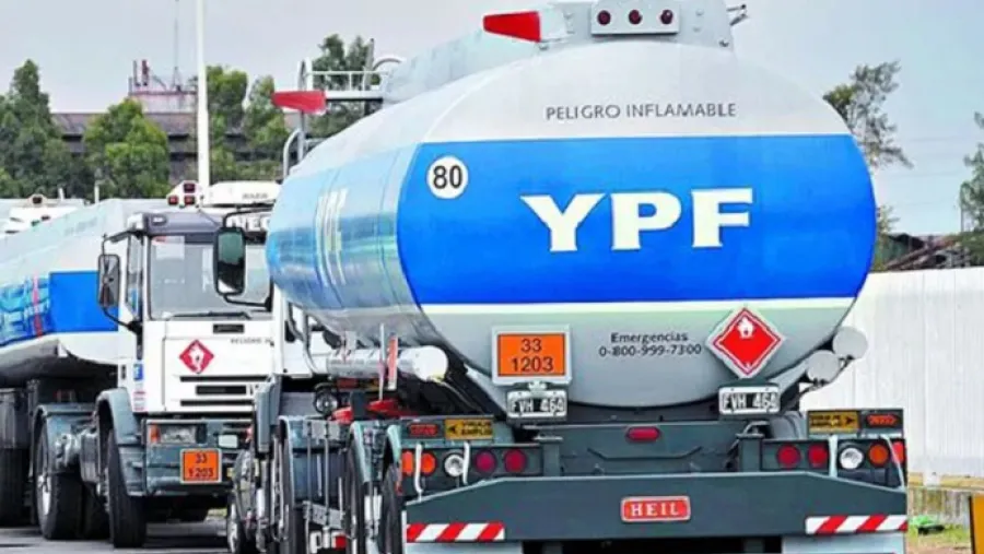 Imagen de noticia El petróleo se dispara y las empresas dicen que los precios de los combustibles ya tienen un atraso de 15%