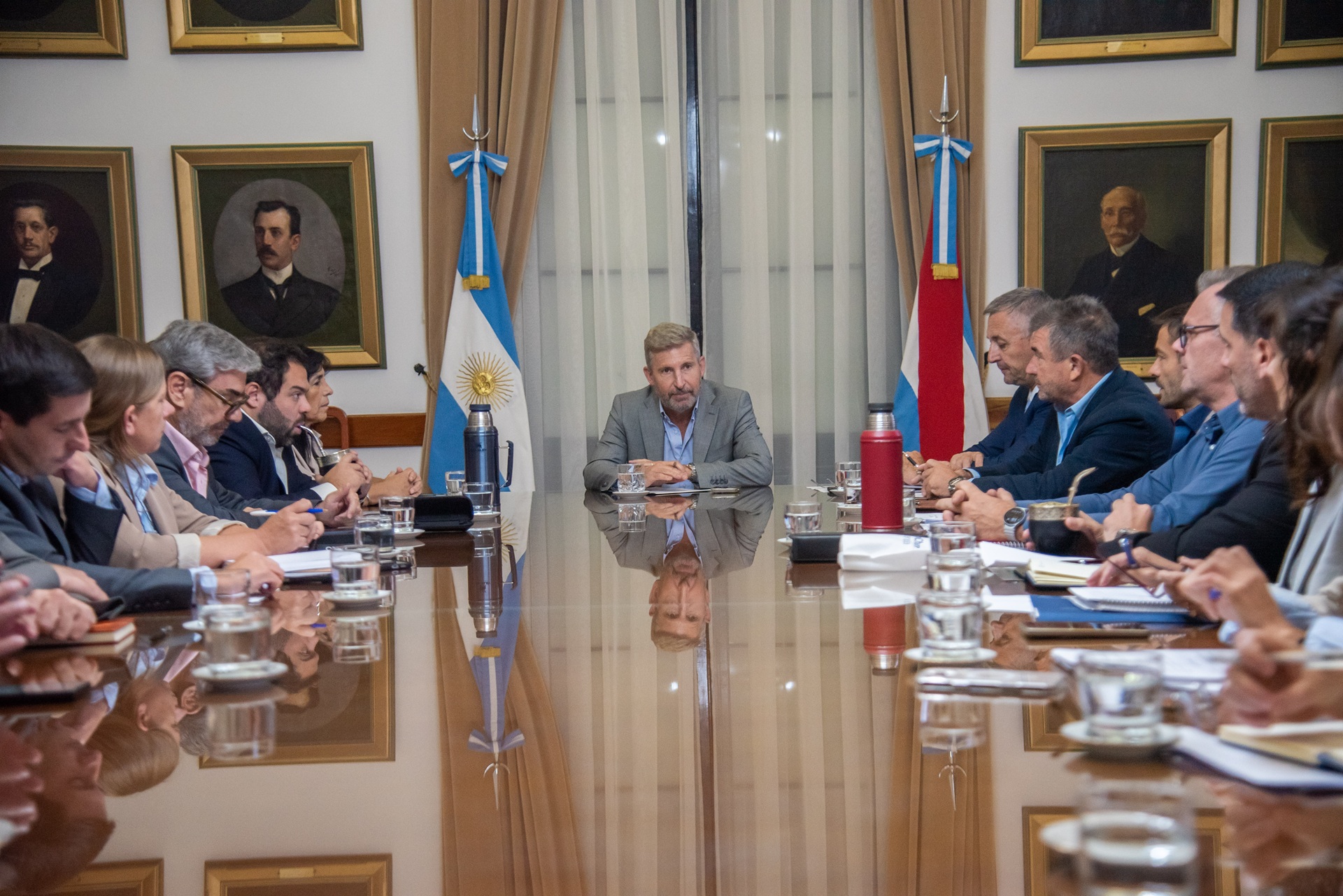 Imagen de noticia Frigerio encabezó una nueva reunión de gabinete y avanzó en el análisis de la reforma previsional