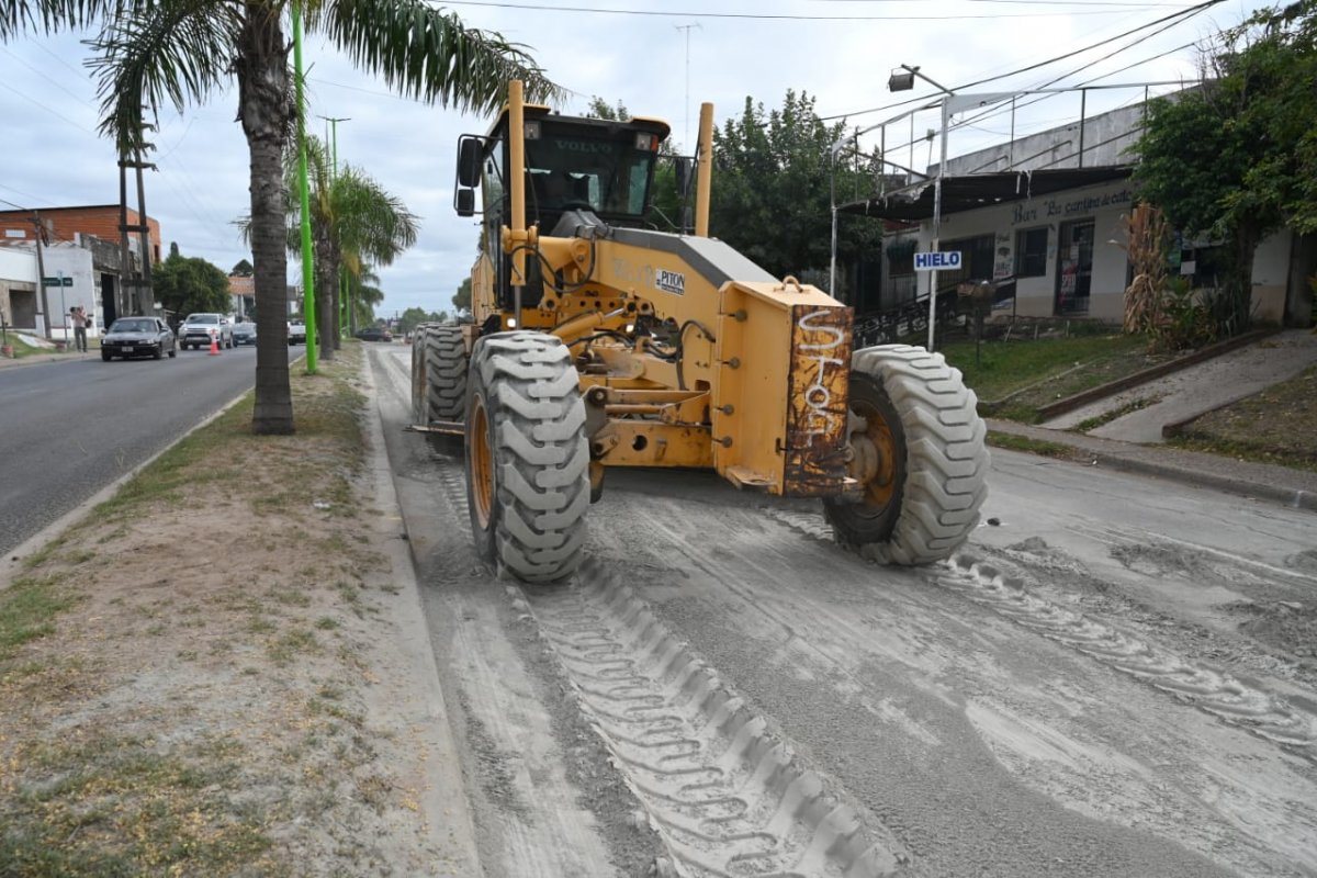 Imagen de noticia Se intensifican los trabajos en toda la calzada este del Boulevard Pedro Jurado