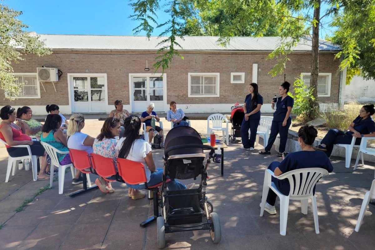 Imagen de noticia Vecinas participaron de un encuentro comunitario por el Día de la Mujer