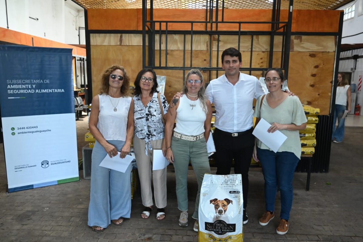 Imagen de noticia El Gobierno municipal entregó 322 bolsas de alimentos a los refugios de la ciudad