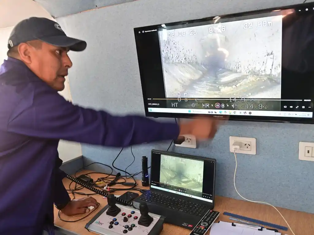 Imagen de noticia Detectan roturas y conexiones clandestinas en conductos que provocan olores en la ciudad