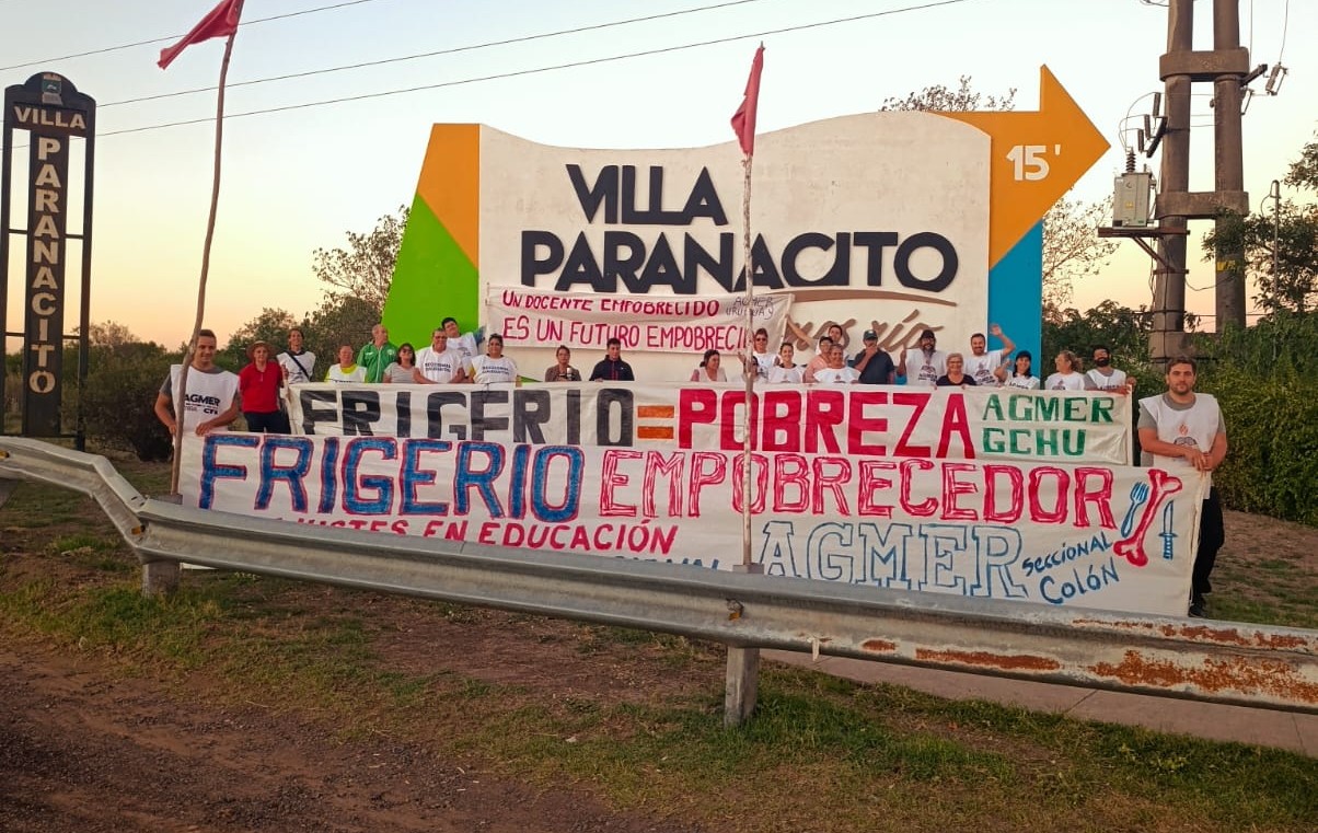 Imagen de noticia AGMER realizó protestas en accesos a la provincia contra la reforma previsional y la política salarial