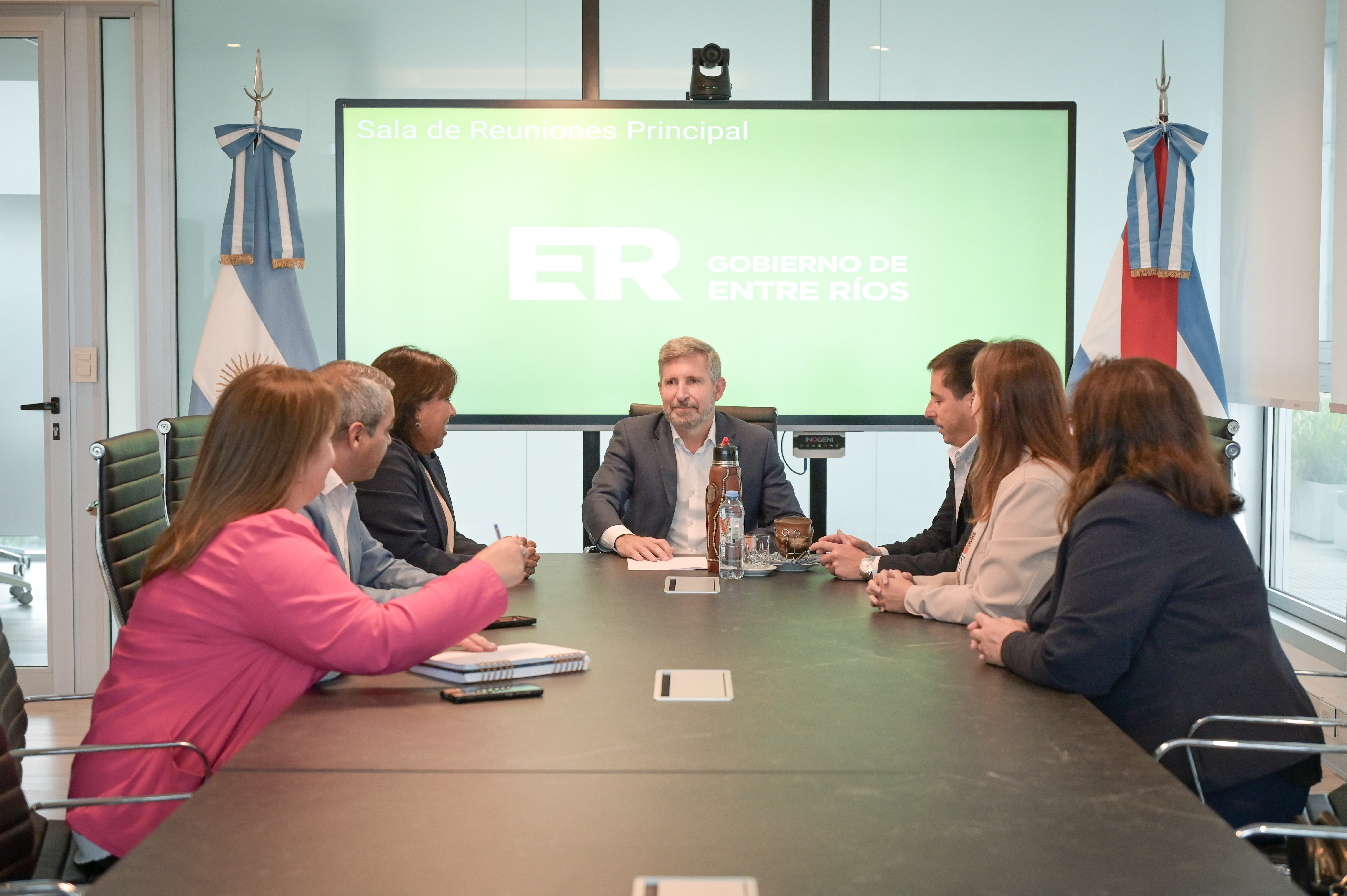 Imagen de noticia Frigerio se reunió con el Foro de Concejales de Juntos por Entre Ríos