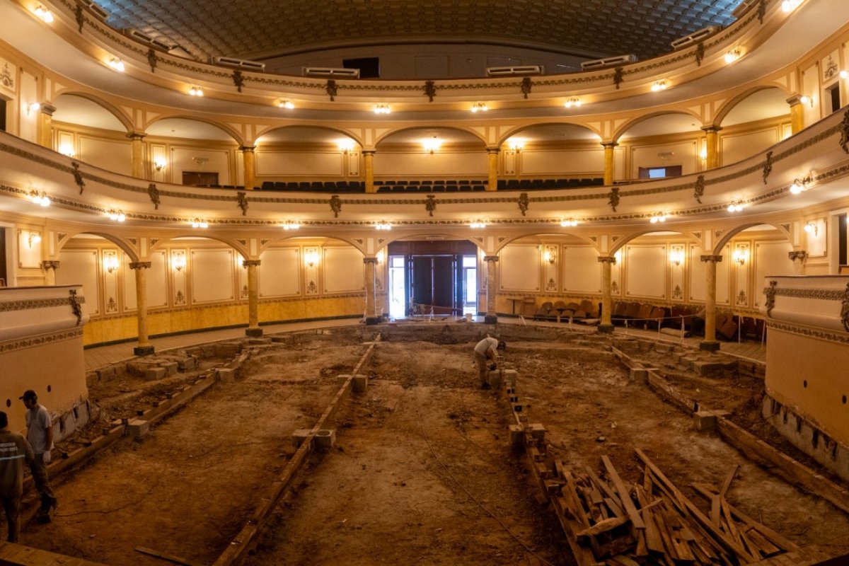 Imagen de noticia Tras el hundimiento, avanzan las obras estructurales en el Teatro Gualeguaychú para recuperar la sala