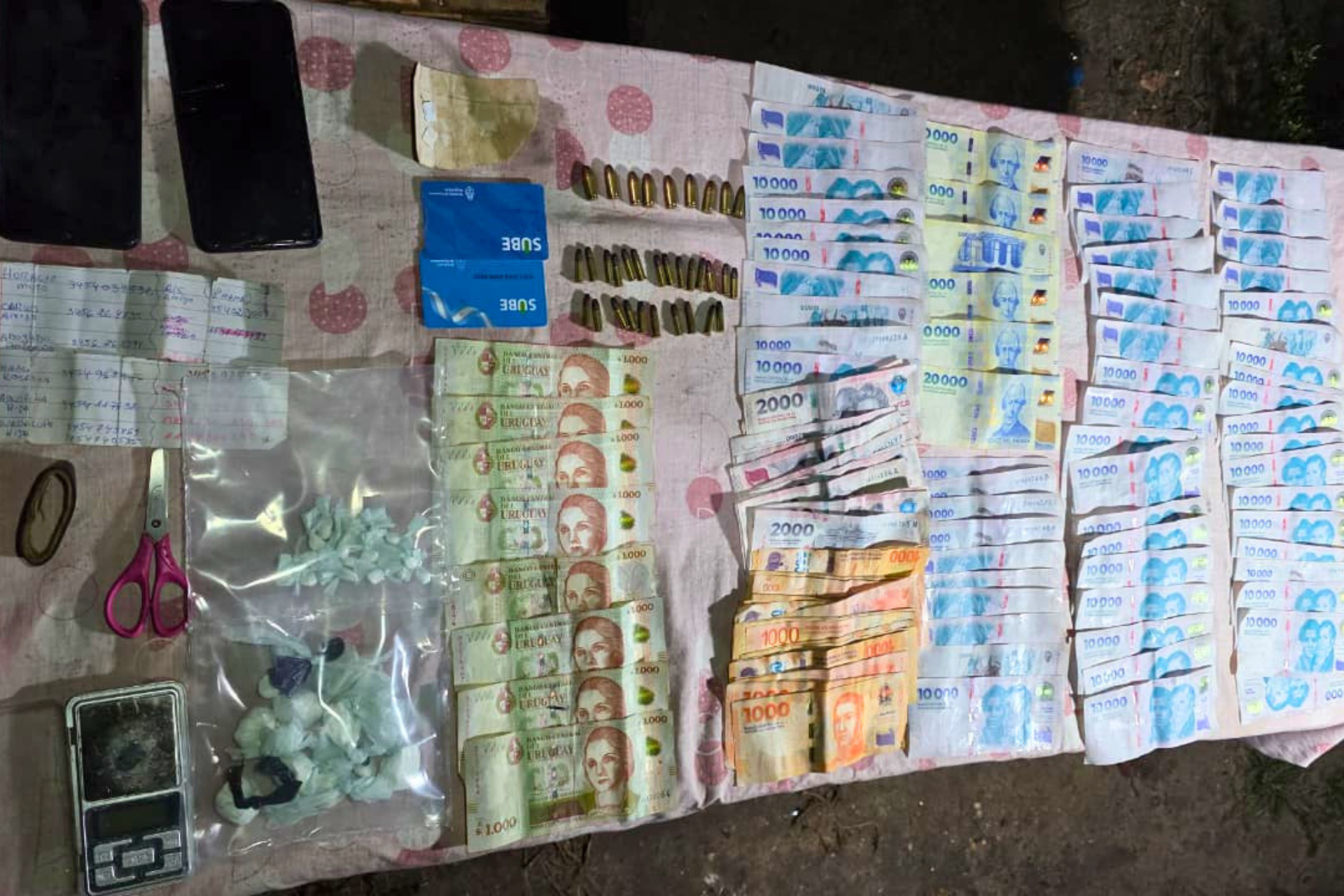Imagen de noticia Detuvieron a un prófugo uruguayo con pedido de Interpol: tenía droga, dinero y municiones