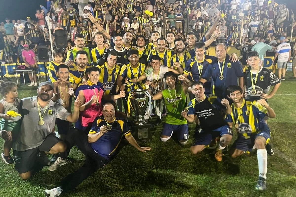 Imagen de noticia Juventud Urdinarrain hizo historia y se consagró campeón de la Copa Entre Ríos