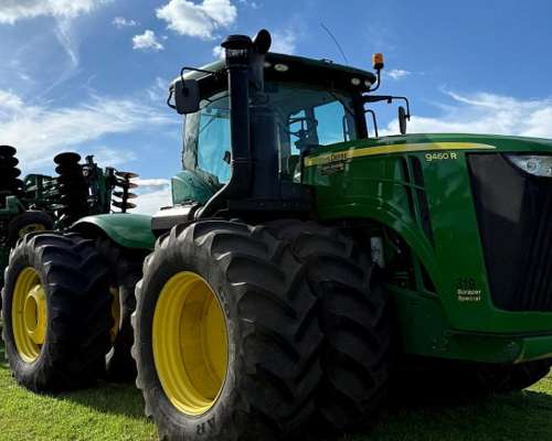 Imagen de noticia Un niño de 8 años está internado en estado crítico tras ser aplastado por un tractor
