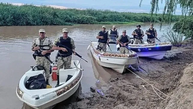 Imagen de noticia 21 armas secuestradas y más de 600 kilos de pescado decomisados
