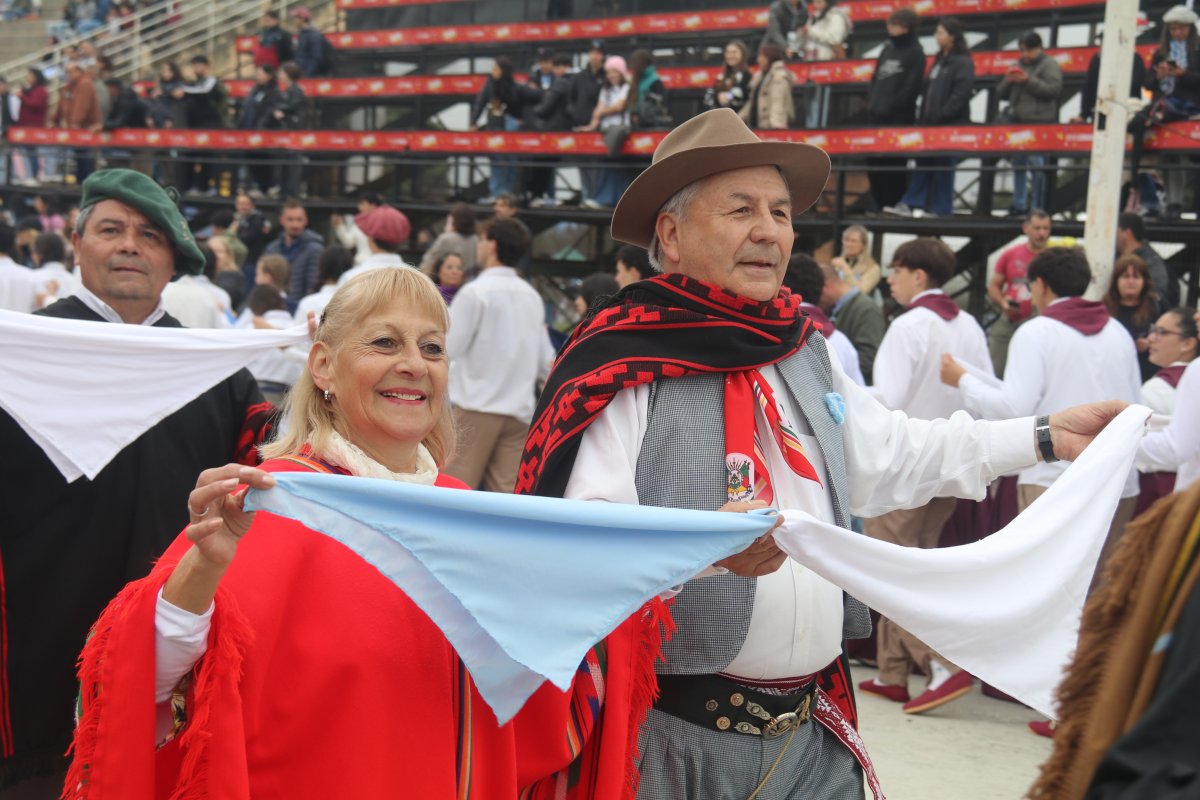 Imagen de noticia La Municipalidad invita a los adultos mayores a participar del Gran Pericón Nacional del 25 de Mayo