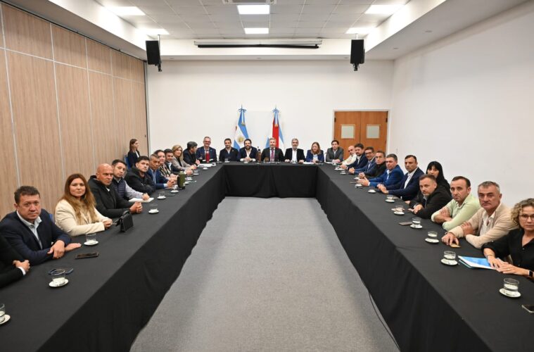Imagen de noticia Reunión clave: Los planteos que llevaron intendentes del PJ a Frigerio