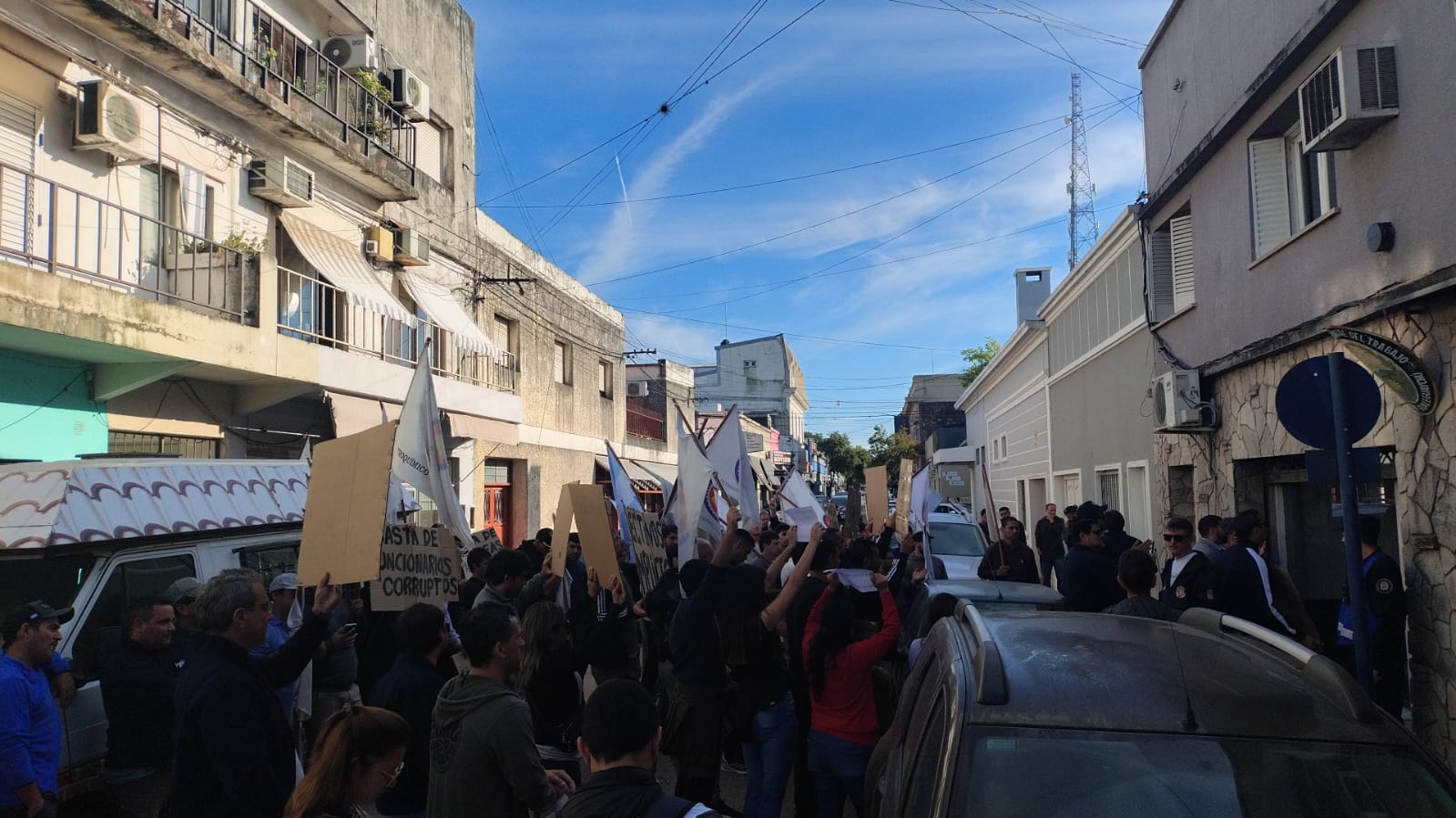 Imagen de noticia Conciliación obligatoria en Pyam: reincorporaron a los despedidos y se levantó el paro