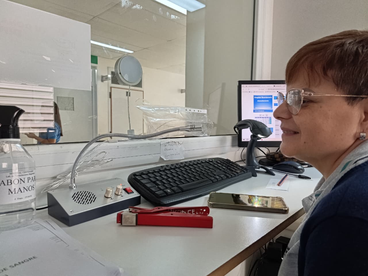 Imagen de noticia El Hospital Centenario incorporó intercomunicadores para optimizar la asignación de turnos