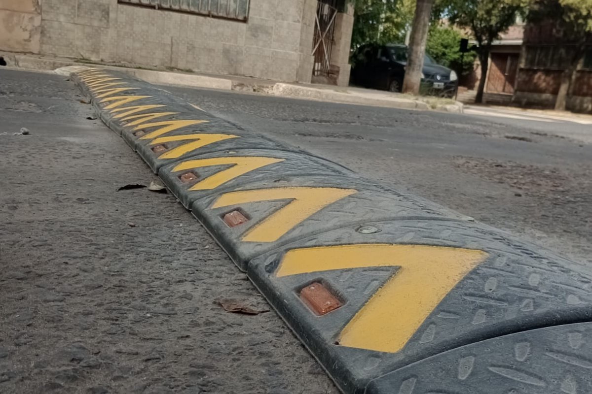 Imagen de noticia Se concretó la instalación de reductores de velocidad en zonas escolares