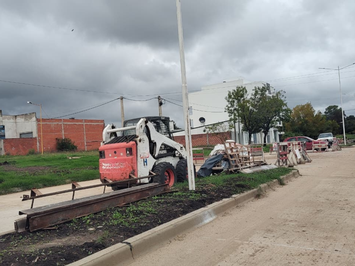 Imagen de noticia El reasfaltado del boulevard Martínez sigue sin finalizar y ya debieron rehacer sectores