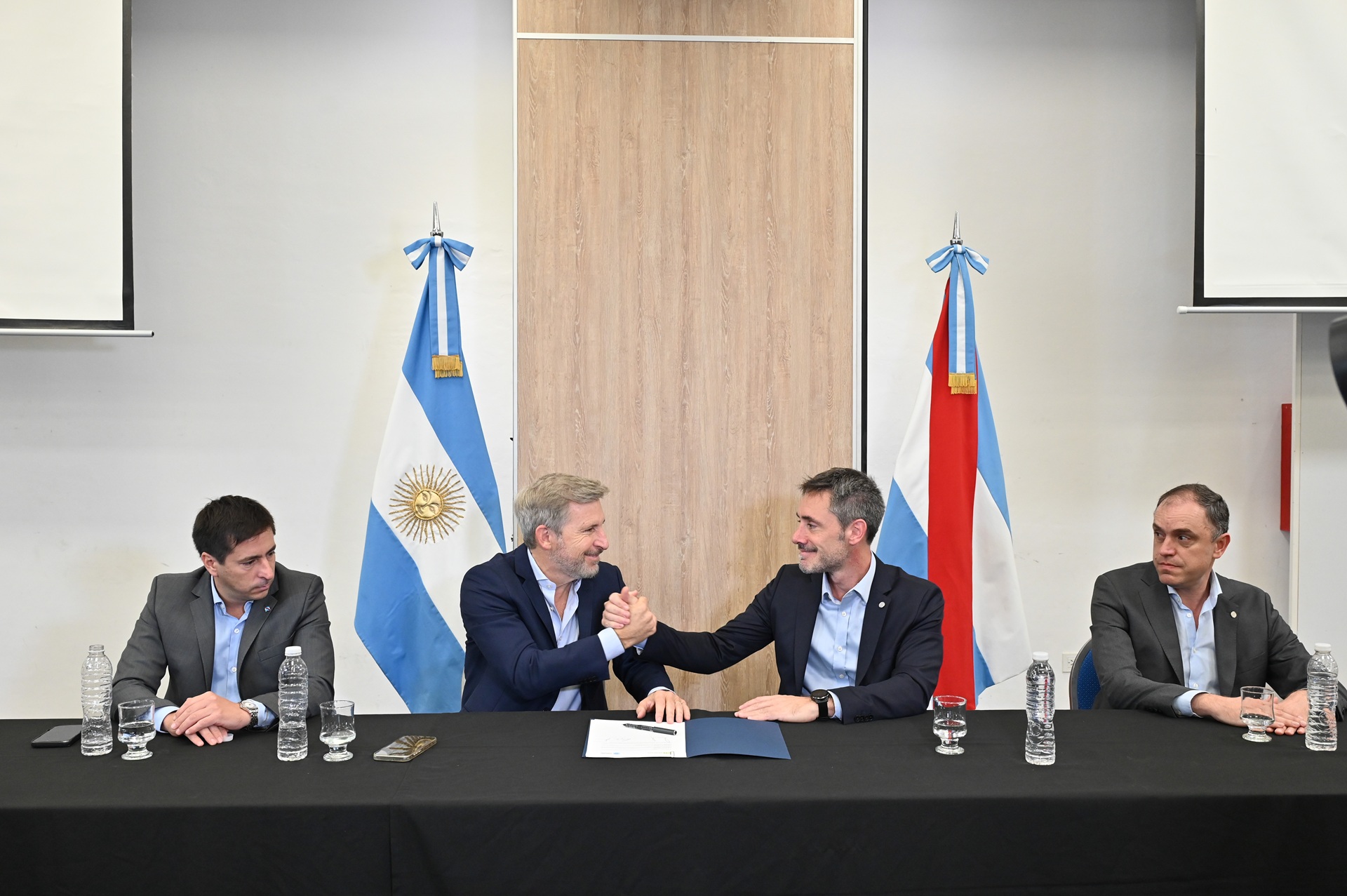 Imagen de noticia Frigerio firmó convenios con el CFI para potenciar la inversión y el desarrollo productivo