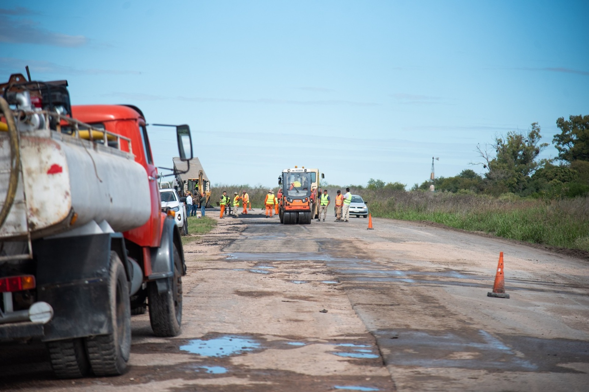 Imagen de noticia El gobernador recorrió las obras de la ruta provincial 51 en Larroque