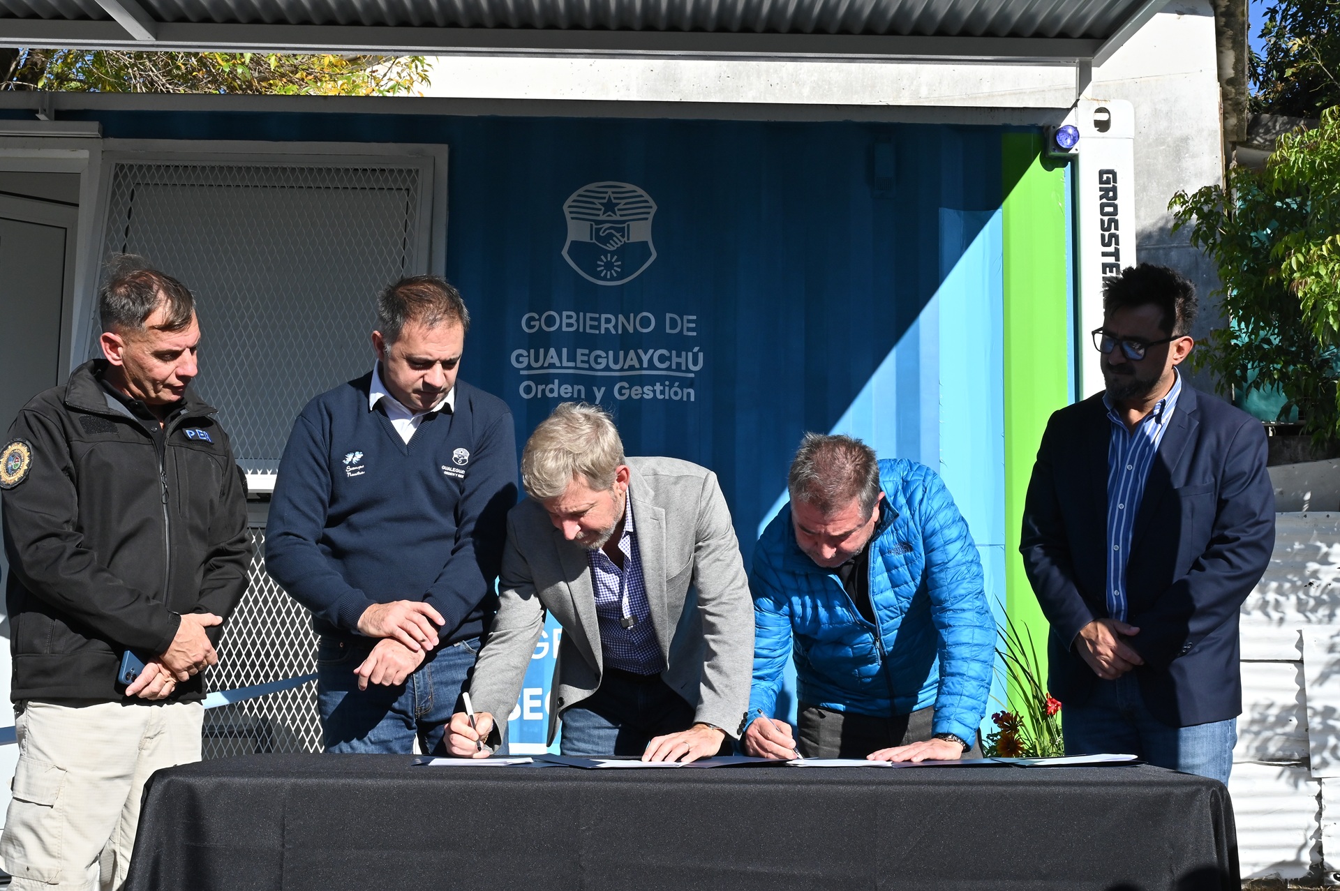 Imagen de noticia Pusieron en marcha nuevos puestos de vigilancia y sumaron móviles para fortalecer la prevención en Gualeguaychú