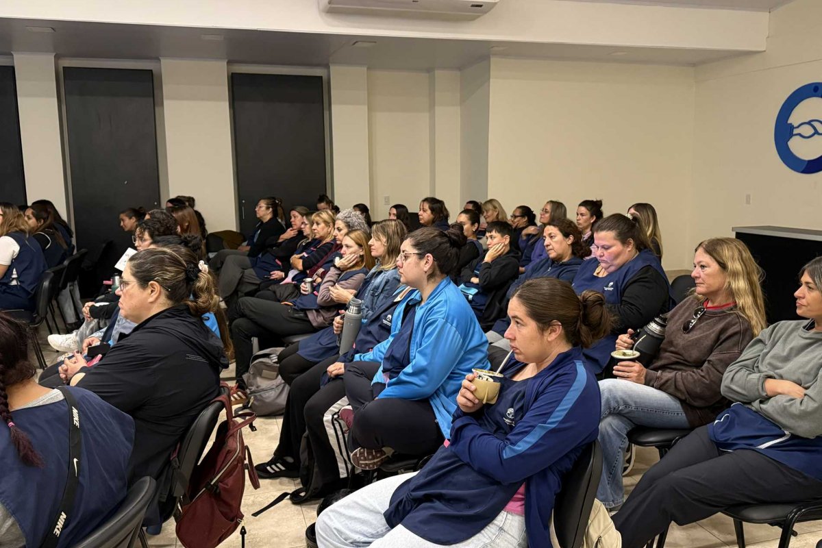 Imagen de noticia Gualeguaychú refuerza la formación en niñez para docentes de los EMPI