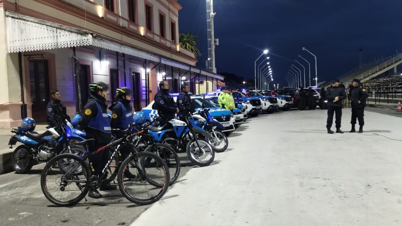 Imagen de noticia Gualeguaychú fue una de las sedes del lanzamiento del “Operativo Blindaje” que busca reforzar la presencia policial