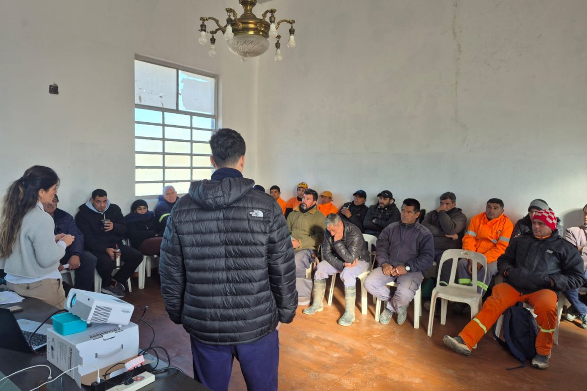 Imagen de noticia Se realizó una capacitación para fortalecer la seguridad laboral de trabajadores de Higiene Urbana