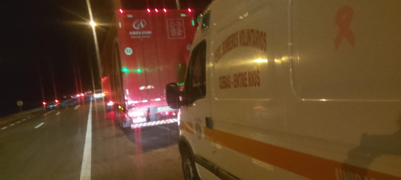 Imagen de noticia Un camionero quedó atrapado en plena ruta y la asistencia volvió a exponer la falta de ambulancias