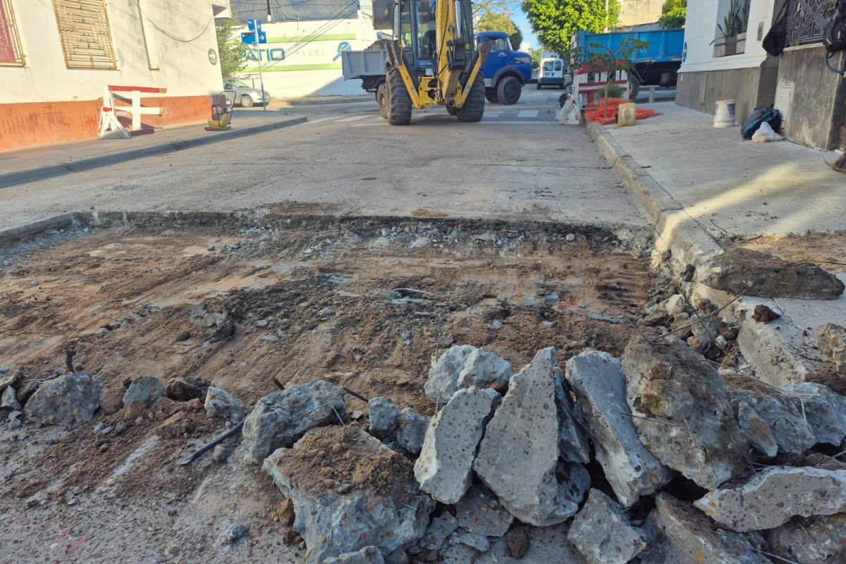 Imagen de noticia Comenzaron los trabajos de bacheo y refacción de calzada en la zona céntrica