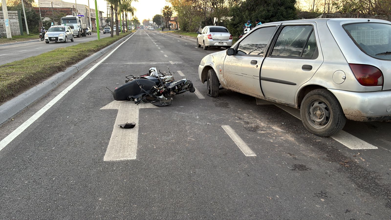 Imagen de noticia Un adolescente motociclista sufrió lesiones leves tras un choque en Boulevard Pedro Jurado