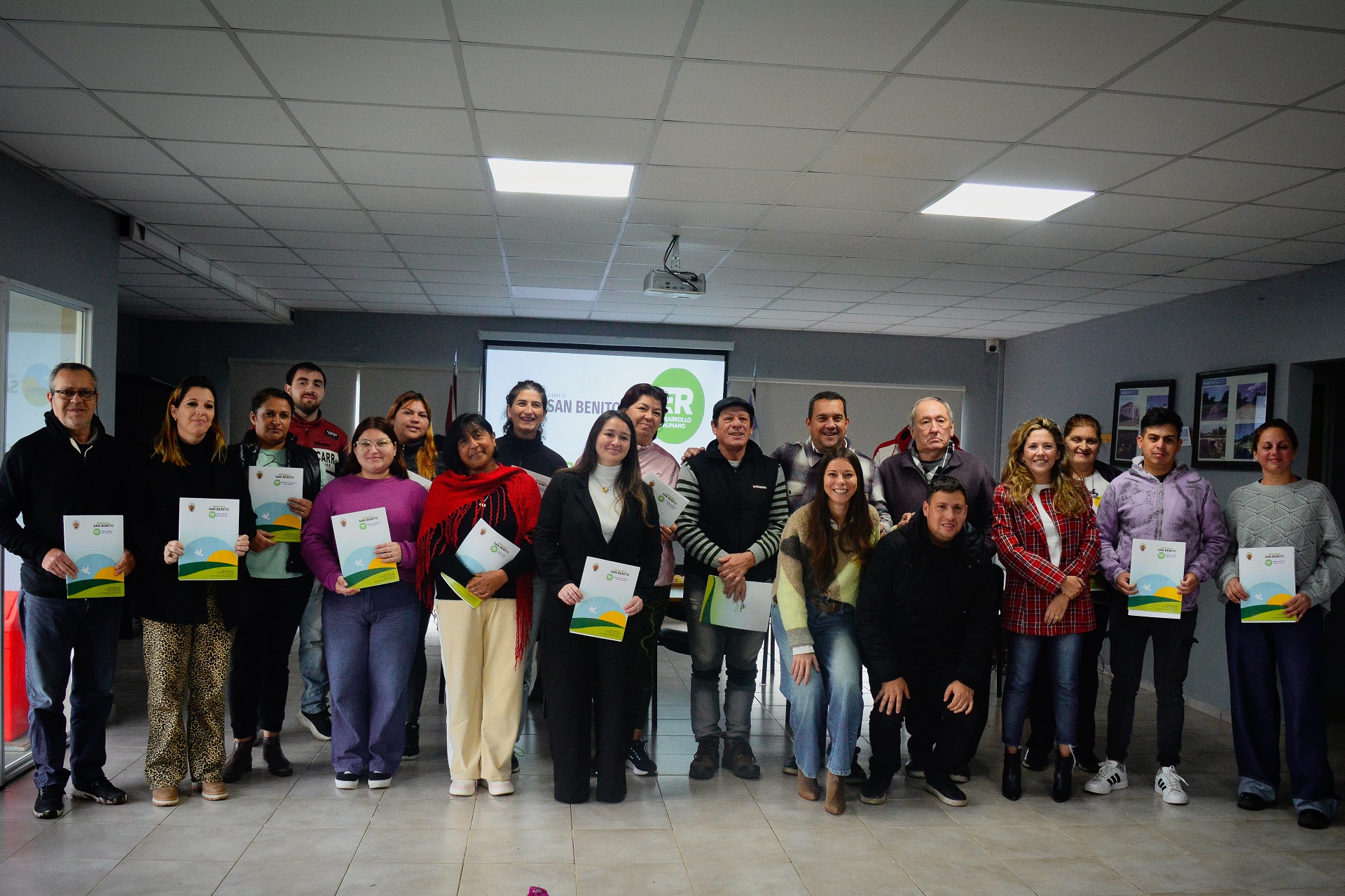 Imagen de noticia En el último bimestre se entregaron 148 Microcréditos para el Impulso Local en 16 comunidades entrerrianas