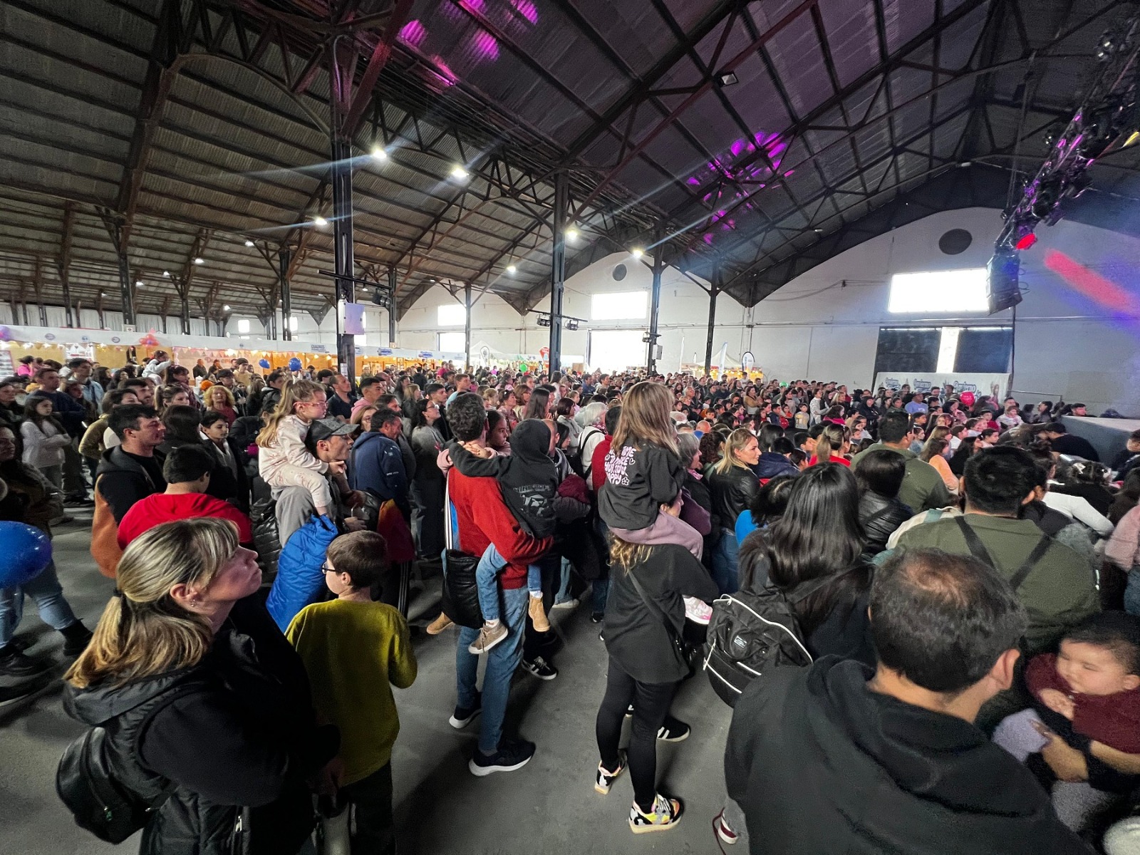 "Invierno Mágico" vuelve con más de 80 stands, espectáculos y una propuesta ampliada para toda la familia