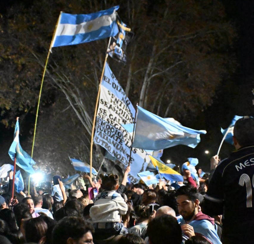 Imagen de noticia Tres detenidos tras incidentes al finalizar los festejos por el triunfo de Argentina