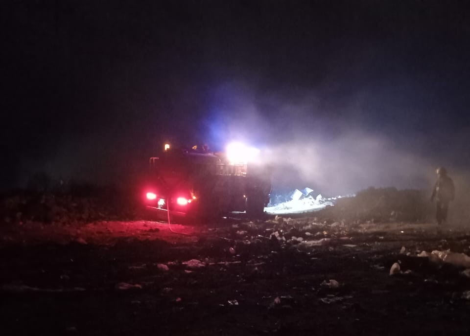 Imagen de noticia Bomberos combatieron un incendio en el basural de Pueblo Belgrano durante los festejos por la Selección