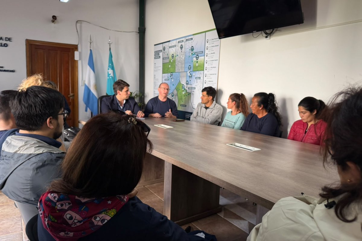 Imagen de noticia El Gobierno reunió a comisiones vecinales para planificar acciones ante posibles inundaciones