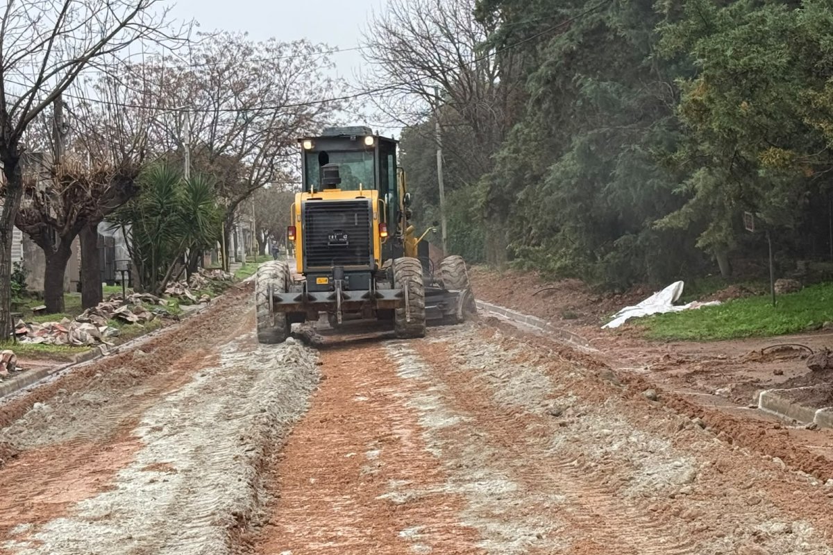 Imagen de noticia La repavimentación de calle Perigán entra en su etapa final tras la colocación del suelo cemento