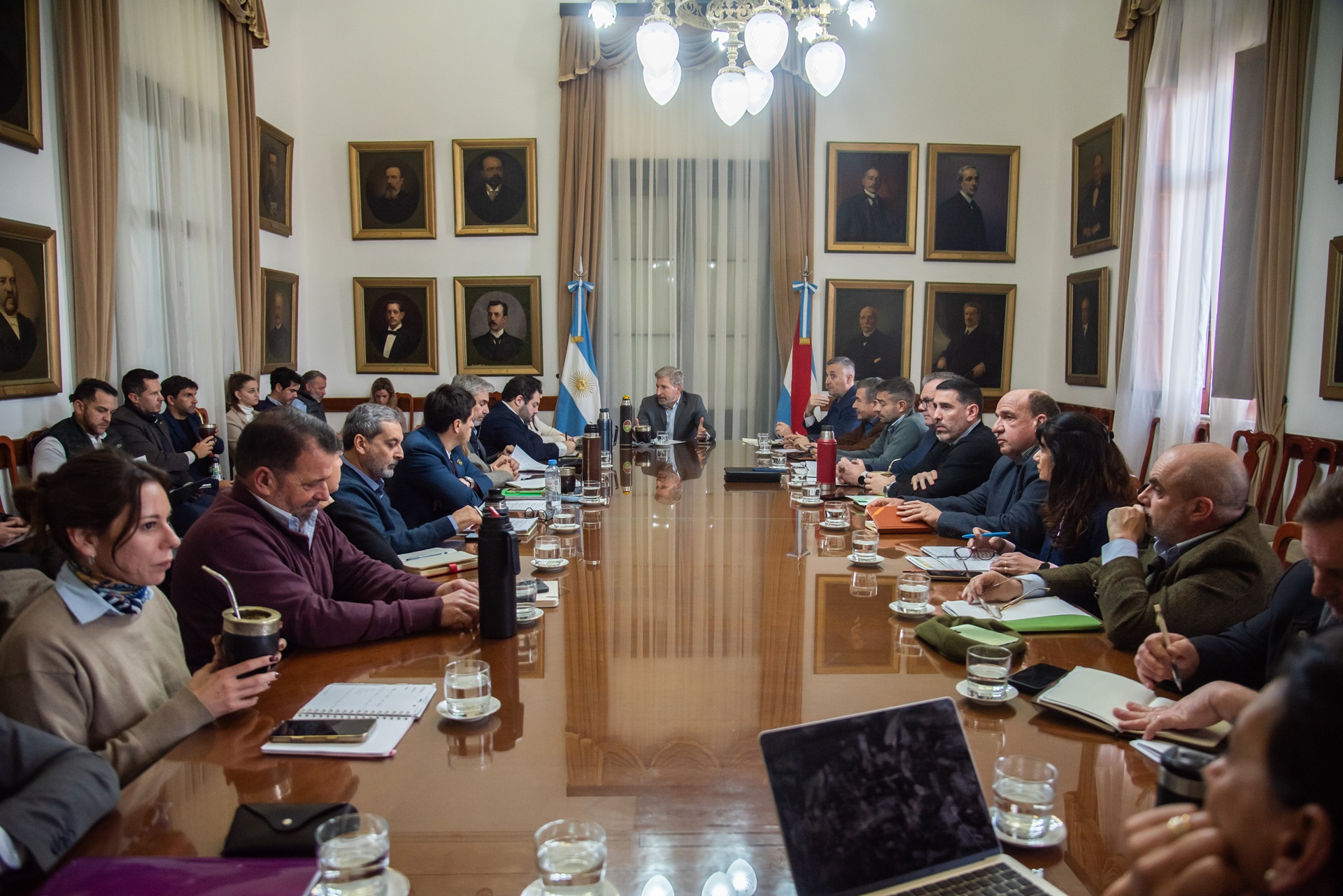 Imagen de noticia Obras y prevención climática fueron los ejes de la reunión de gabinete de Frigerio
