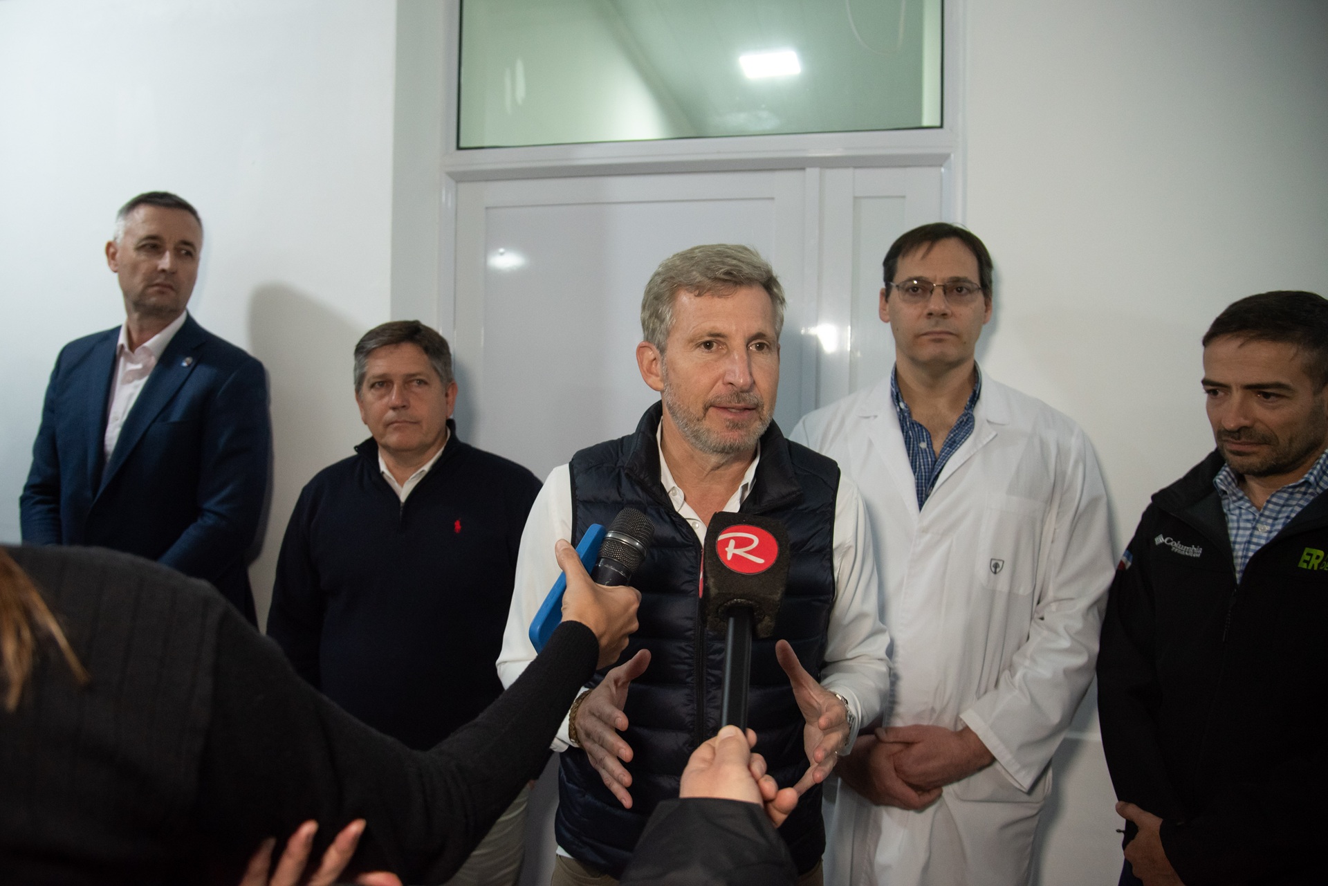 Imagen de noticia Frigerio inauguró obras y entregó nuevas ambulancias en hospitales de Basavilbaso y Rosario del Tala