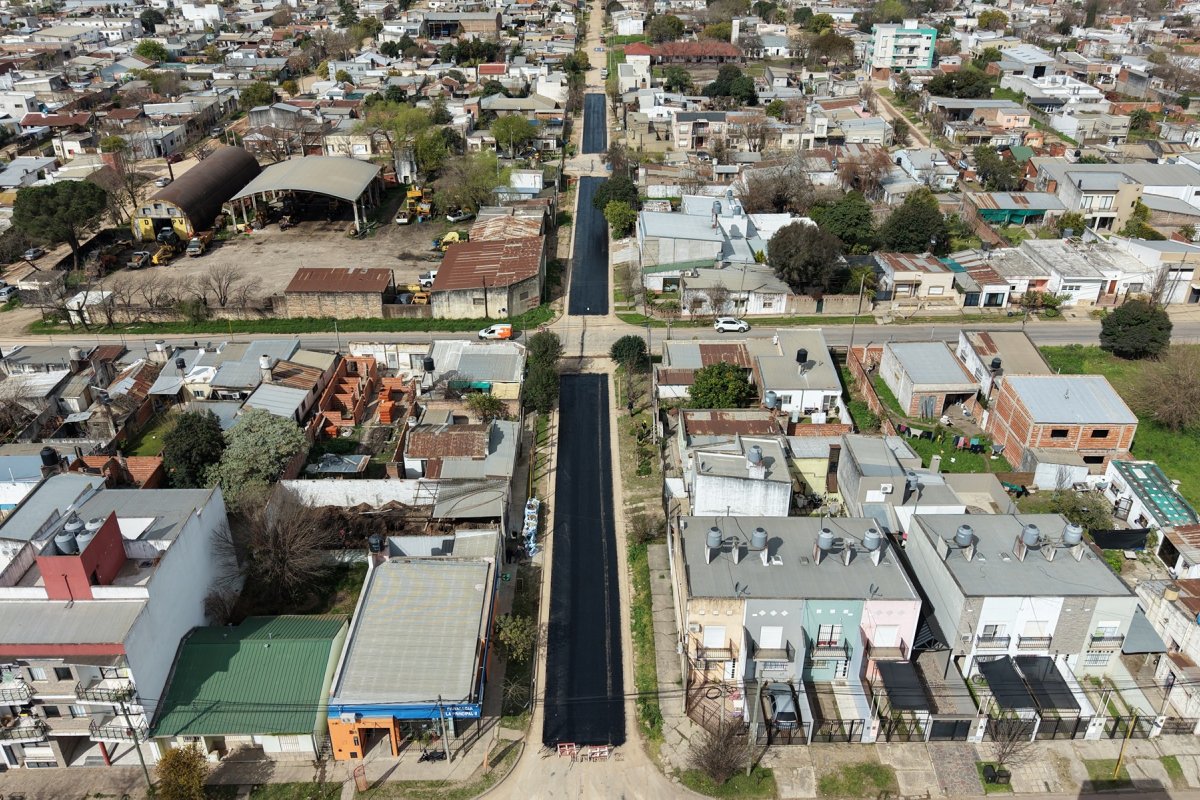 Imagen de noticia Calle Hernández estrena asfalto entre San Martín y Gervasio Méndez