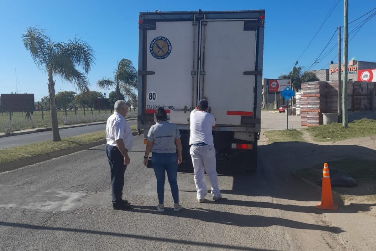 Imagen de noticia Bromatología decomisó 161 kilos de alimentos en controles en accesos y locales comerciales