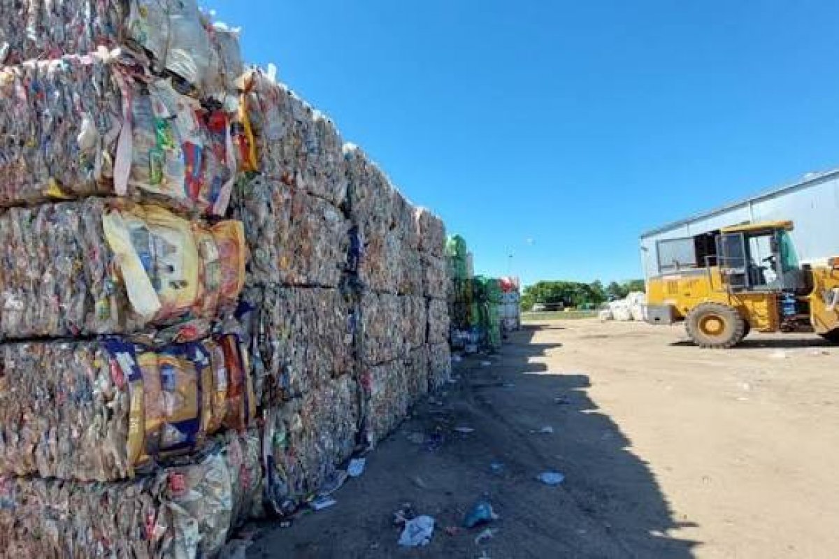Imagen de noticia Venta de materiales recuperados por la cooperativa Eco Gualeguaychú
